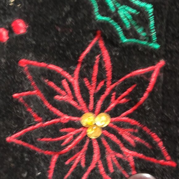 Vintage Casey & Max S Black Velvet Vest Button Front Embroidered Point Hem Cute - Picture 4 of 8